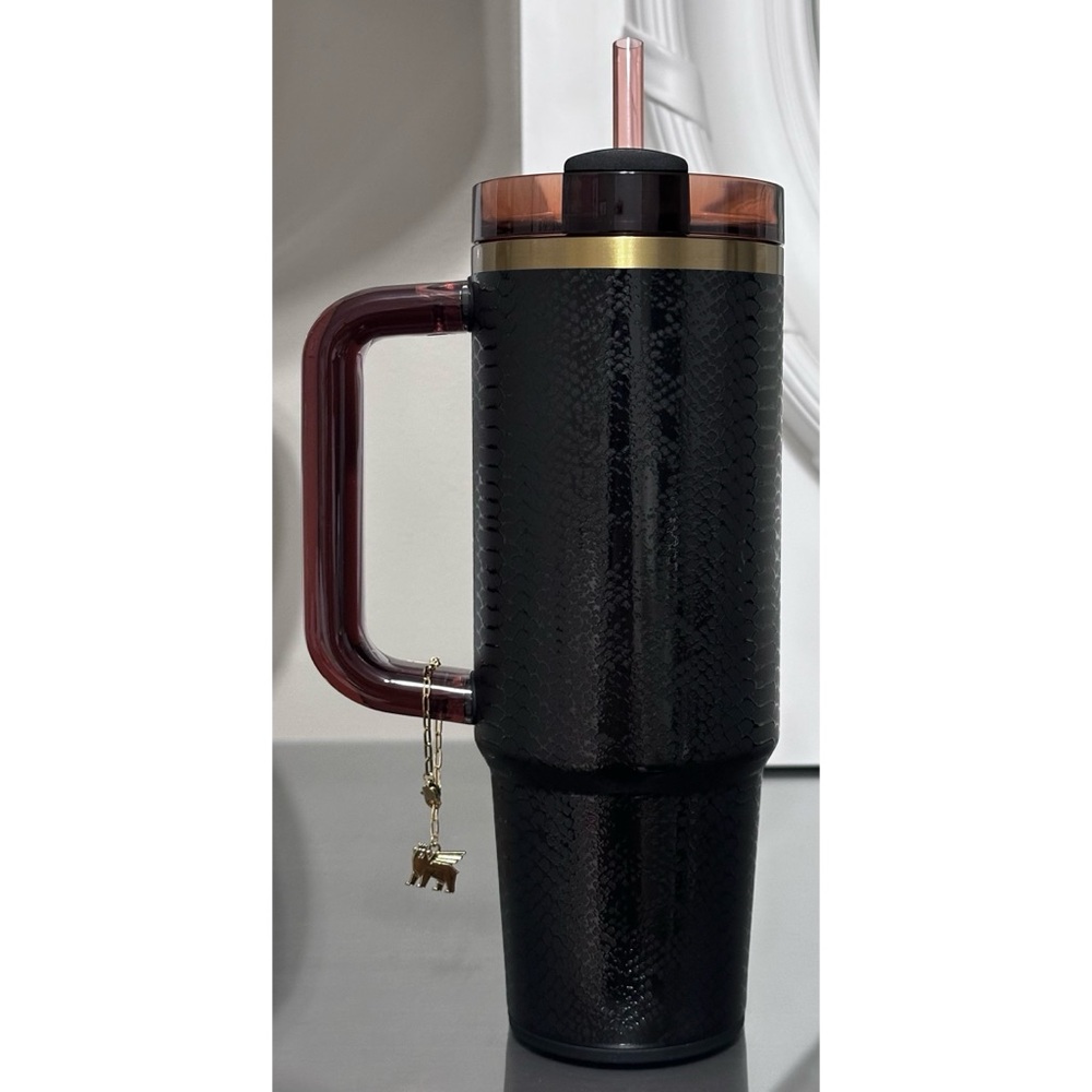 STANLEY Quencher LUXE H2.0 FlowState 30oz Tumbler,‎ BLACK SNAKESKIN - Picture 4 of 7